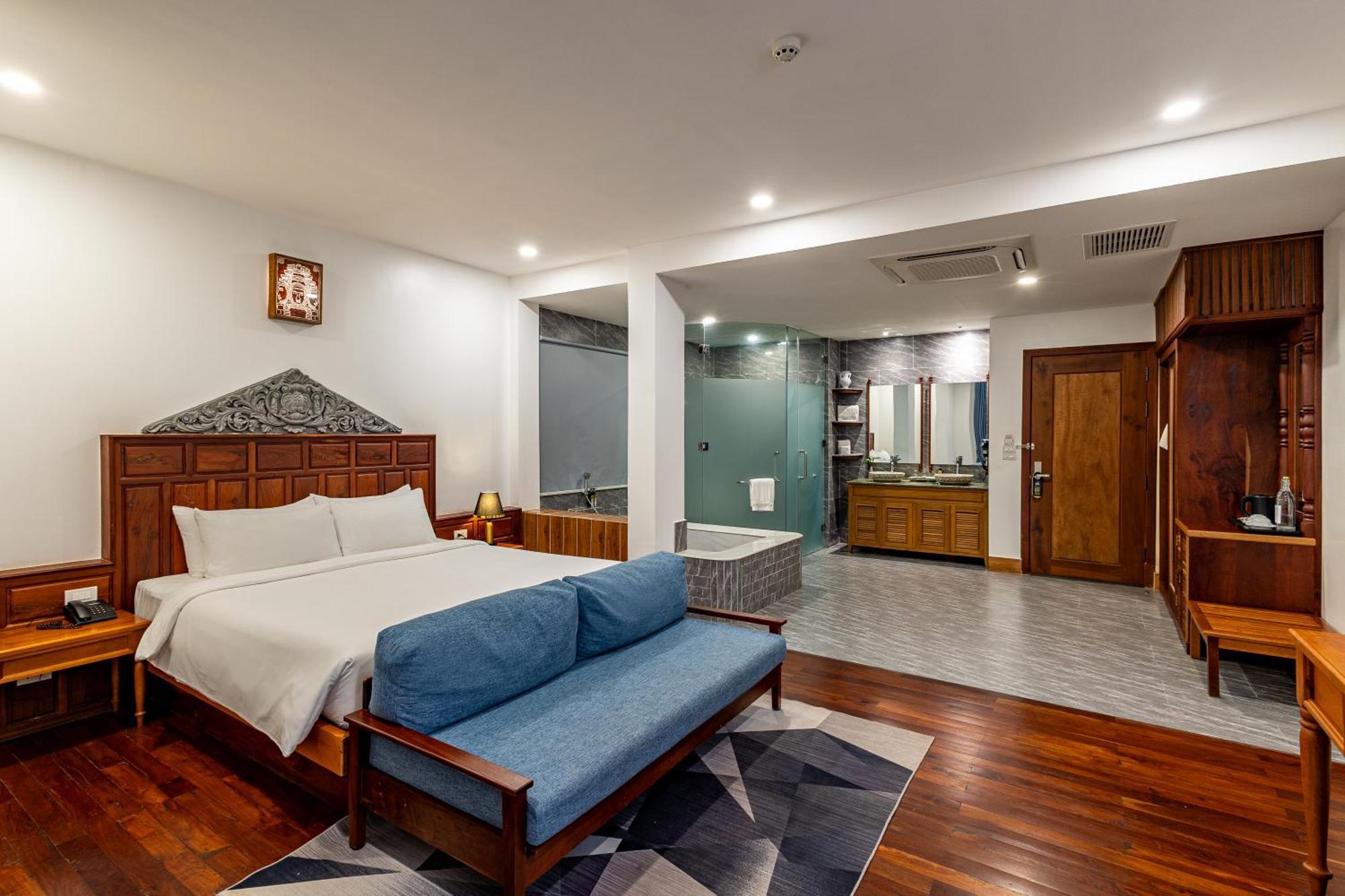 Two Seasons Siem Reap Hotel Esterno foto Deluxe Suite