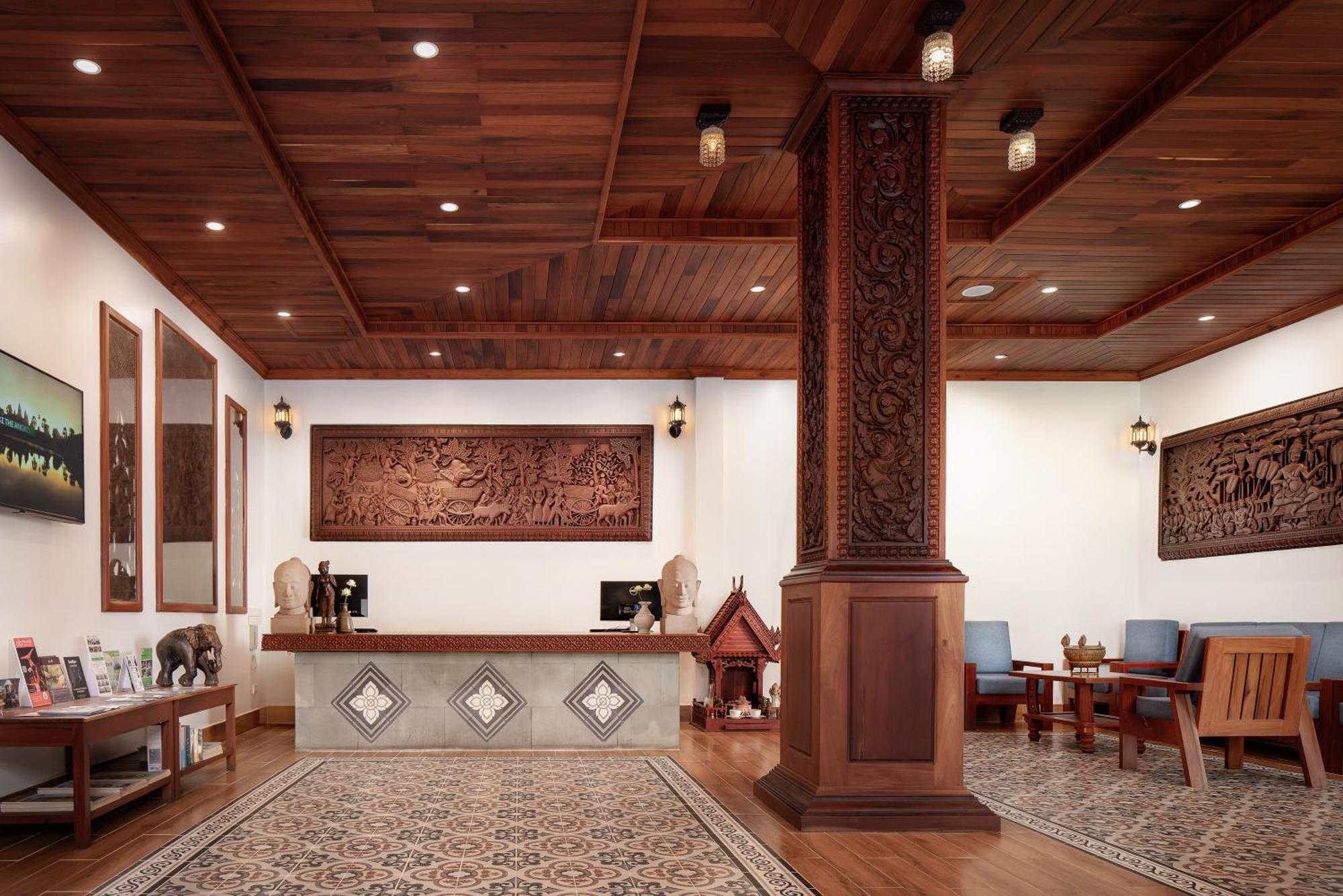 Two Seasons Siem Reap Hotel Esterno foto Interior of the hotel
